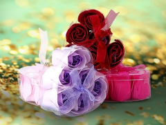 Kalp Kutulu Gül Şeklinde Sabun