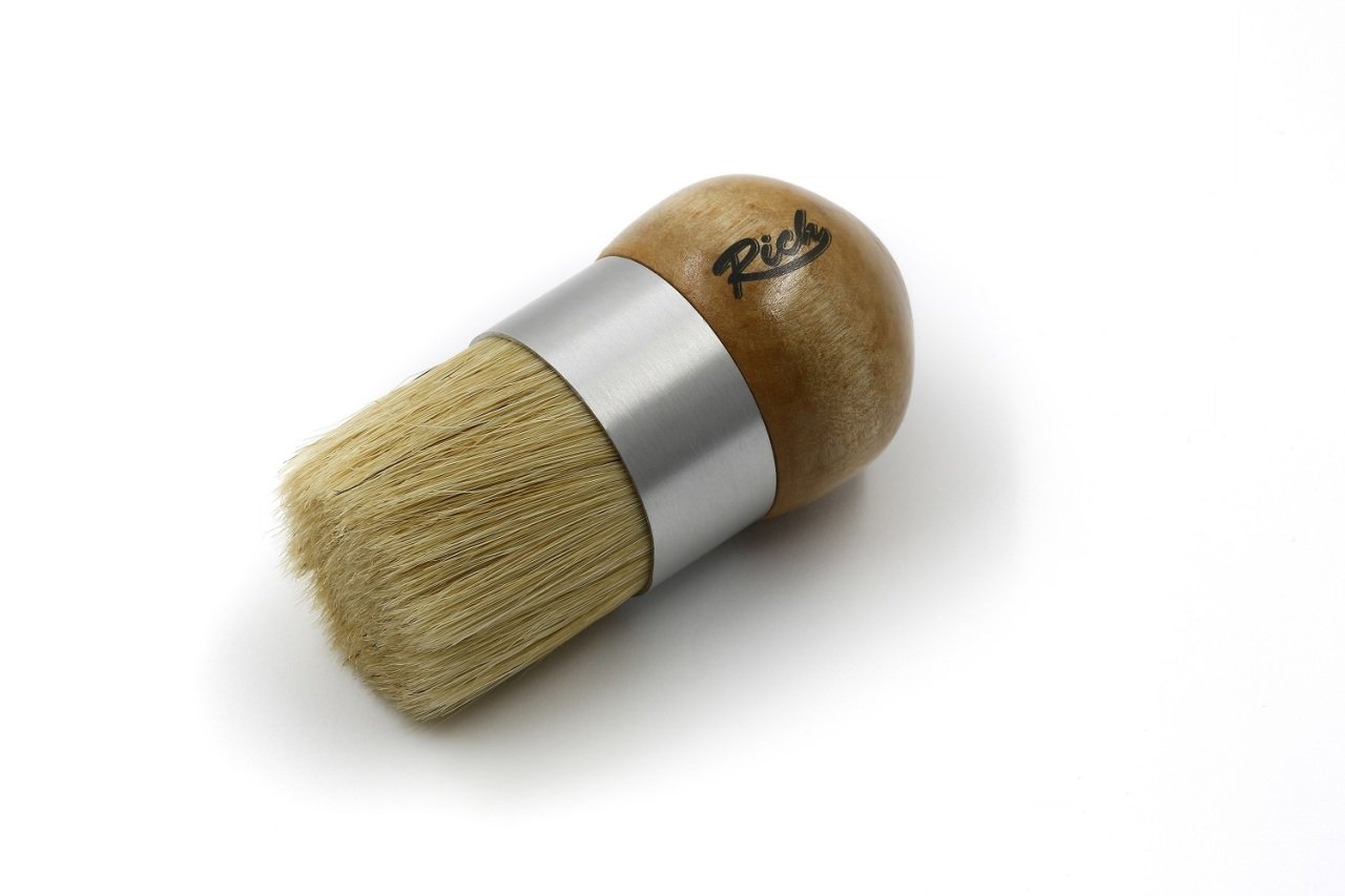 Boll Wax Brush