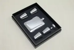 4 Shot Bardaklı Matara Seti Çelik