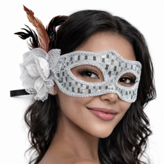 Gümüş Renk Tüylü Balo Maskesi Kadın Parti Aksesuarı