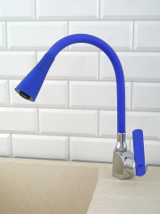 Oynar Başlıklı Çelik Spiral Üzeri Silikon Kaplama Musluk Başlığı Kobra Fonksiyonlu Musluk - Mavi