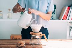Hario V60 02 Cam Dripper Olive Wood