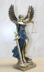 Kanatlı Adalet Biblosu Alk4417