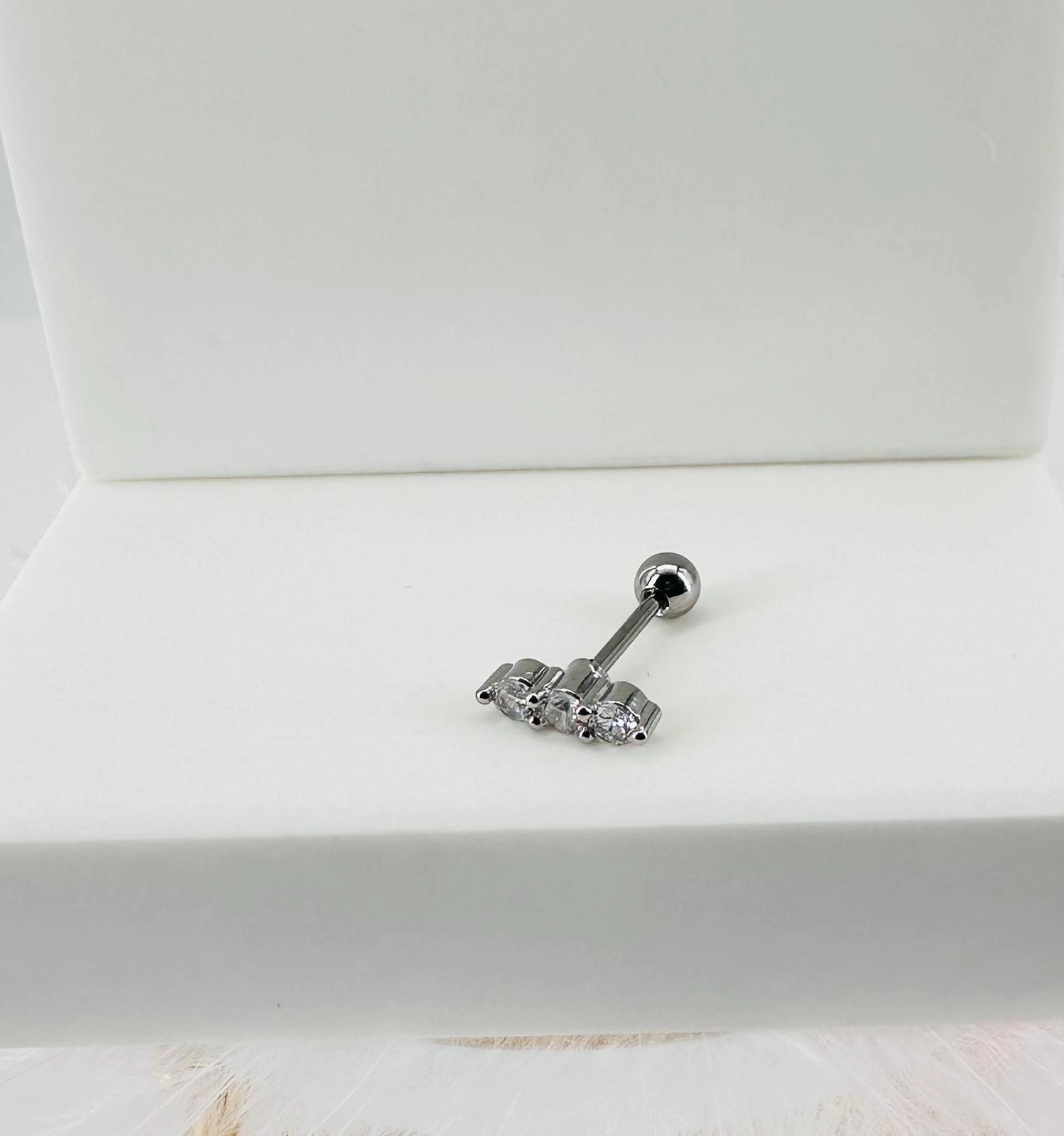 Tragus Kıkırdak Küpesi