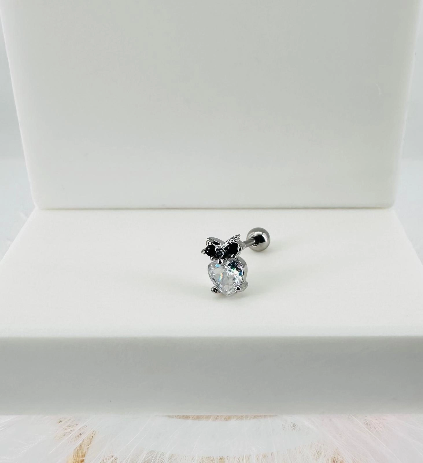 Tragus Kıkırdak Küpesi