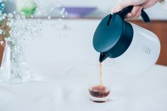 Hario V60 02 Yalıtımlı Paslanmaz Servis Sürahisi Beyaz (600)