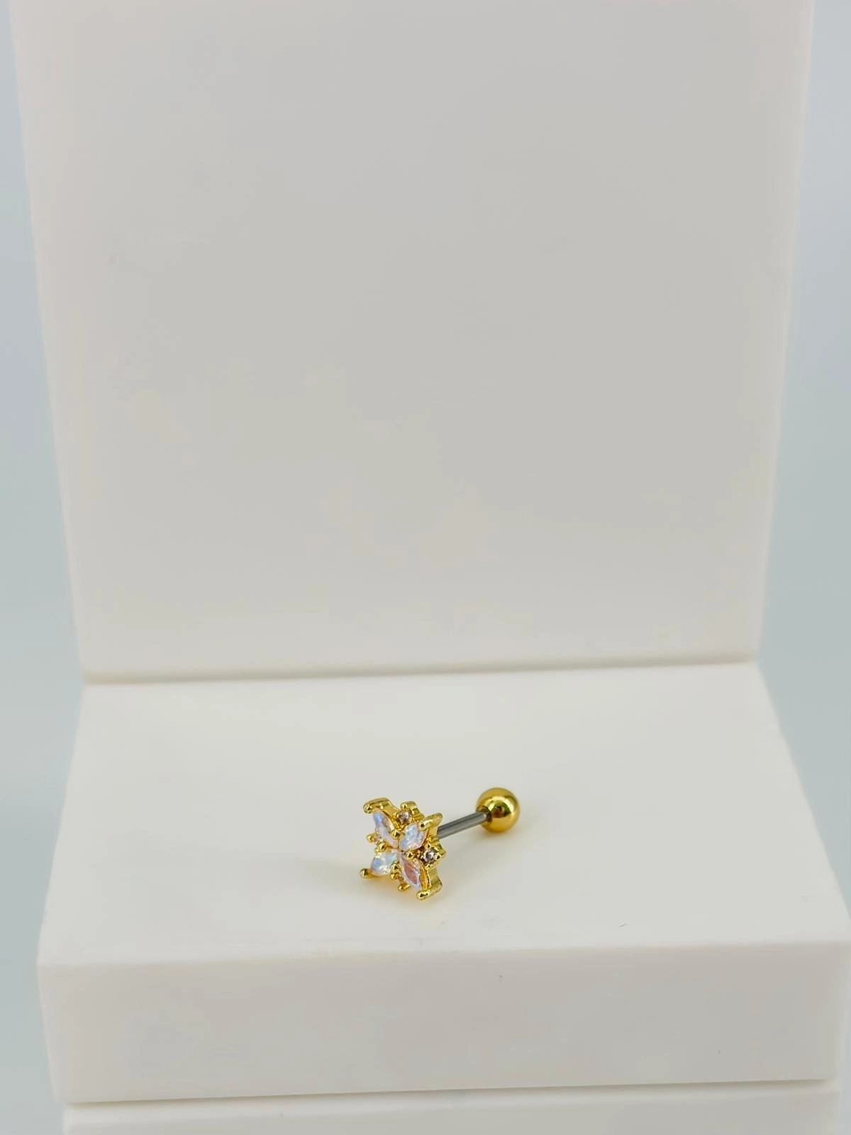 Tragus Kıkırdak Küpesi