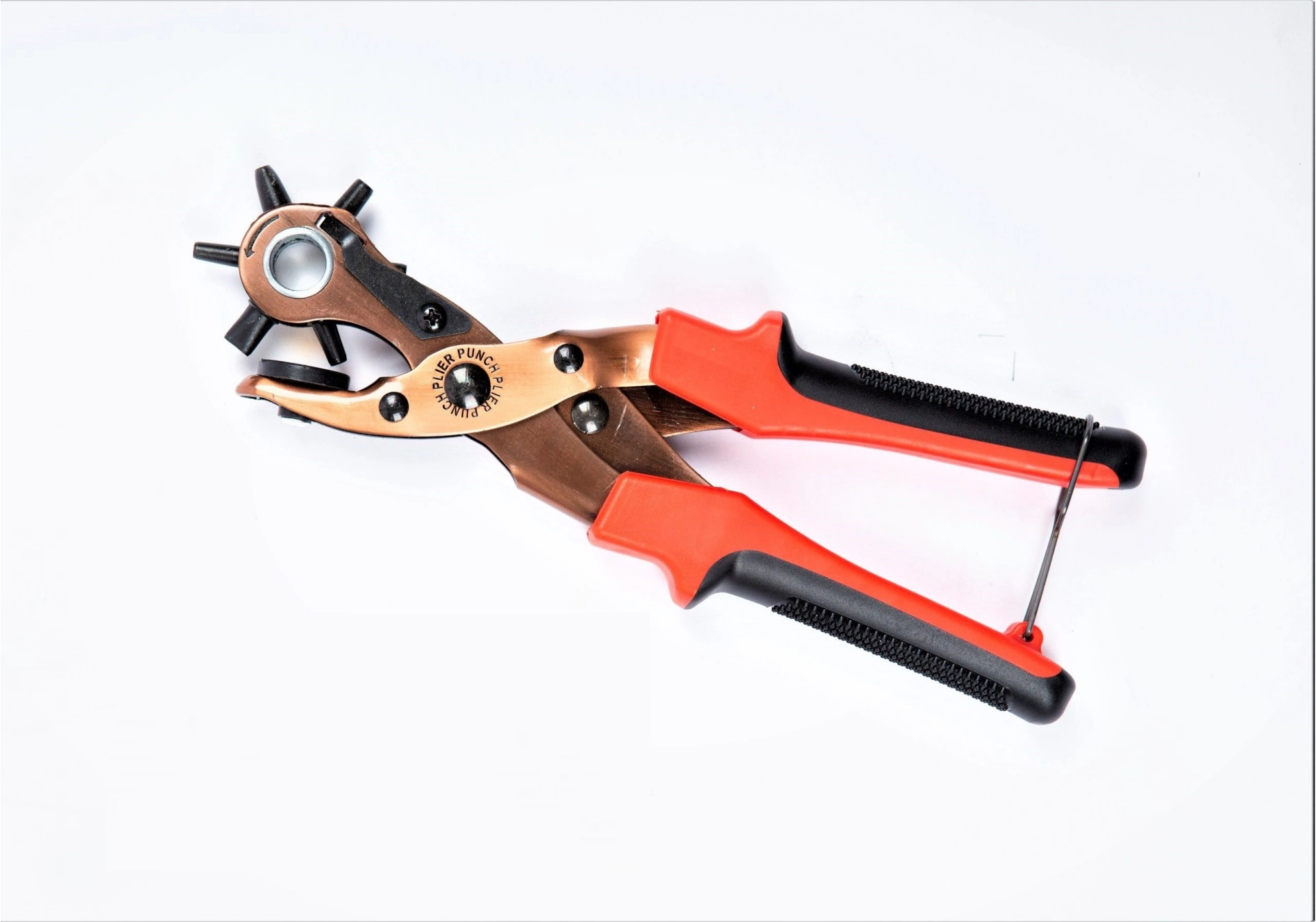 Kemer - Deri Delme Pensesi 6 Farklı Oval Ve Yuvarlak Delikler