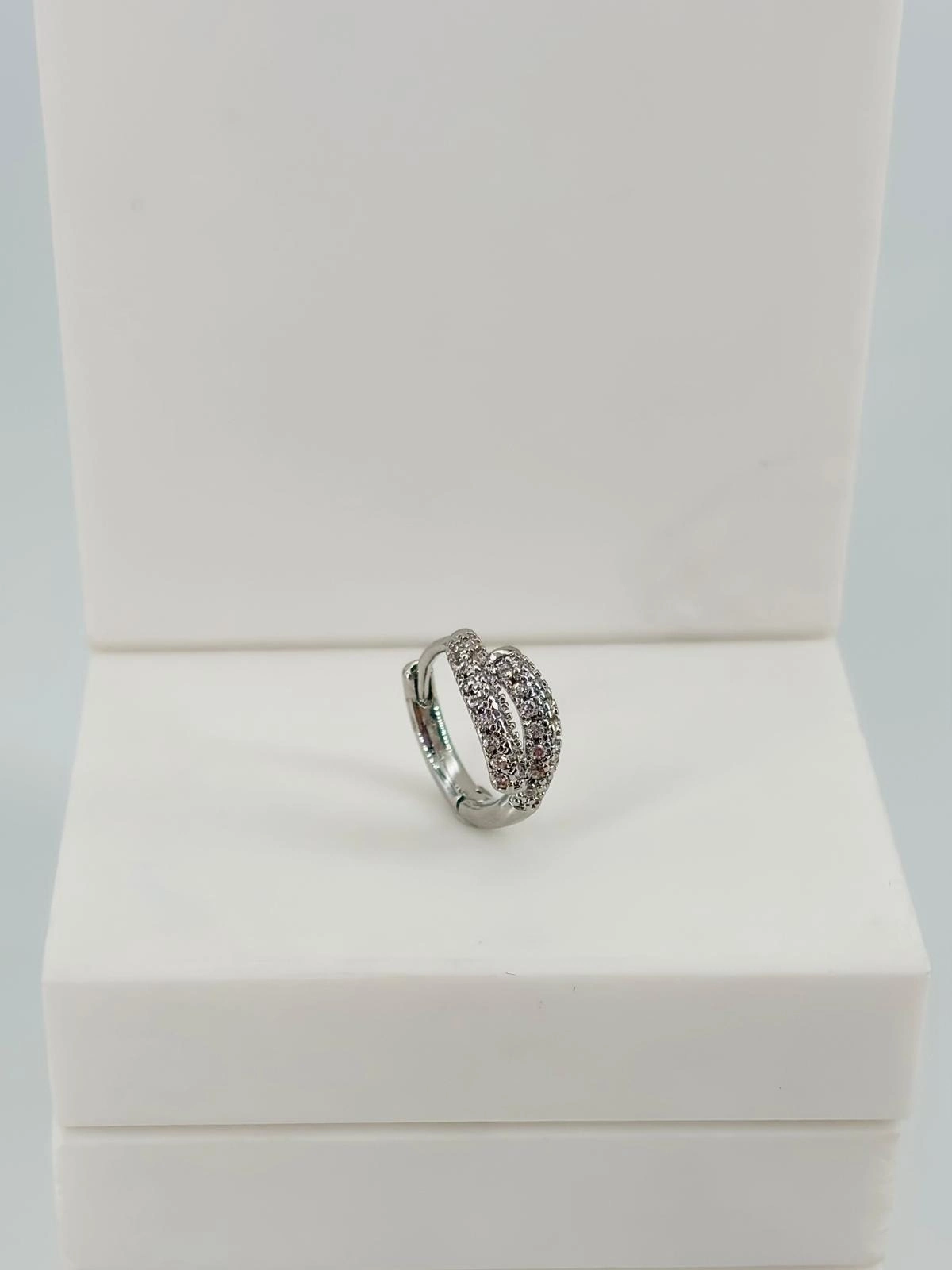 Tragus Kıkırdak Küpesi