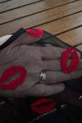 Öpücük Desenli Transparan Siyah Fantazi İç Giyim Tm1385