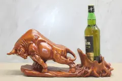 Polyester Boğa Figürü Şaraplık