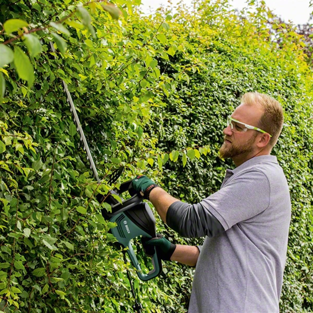 Bosch Universal Hedge CUT 50 Çit Kesme Makinesi