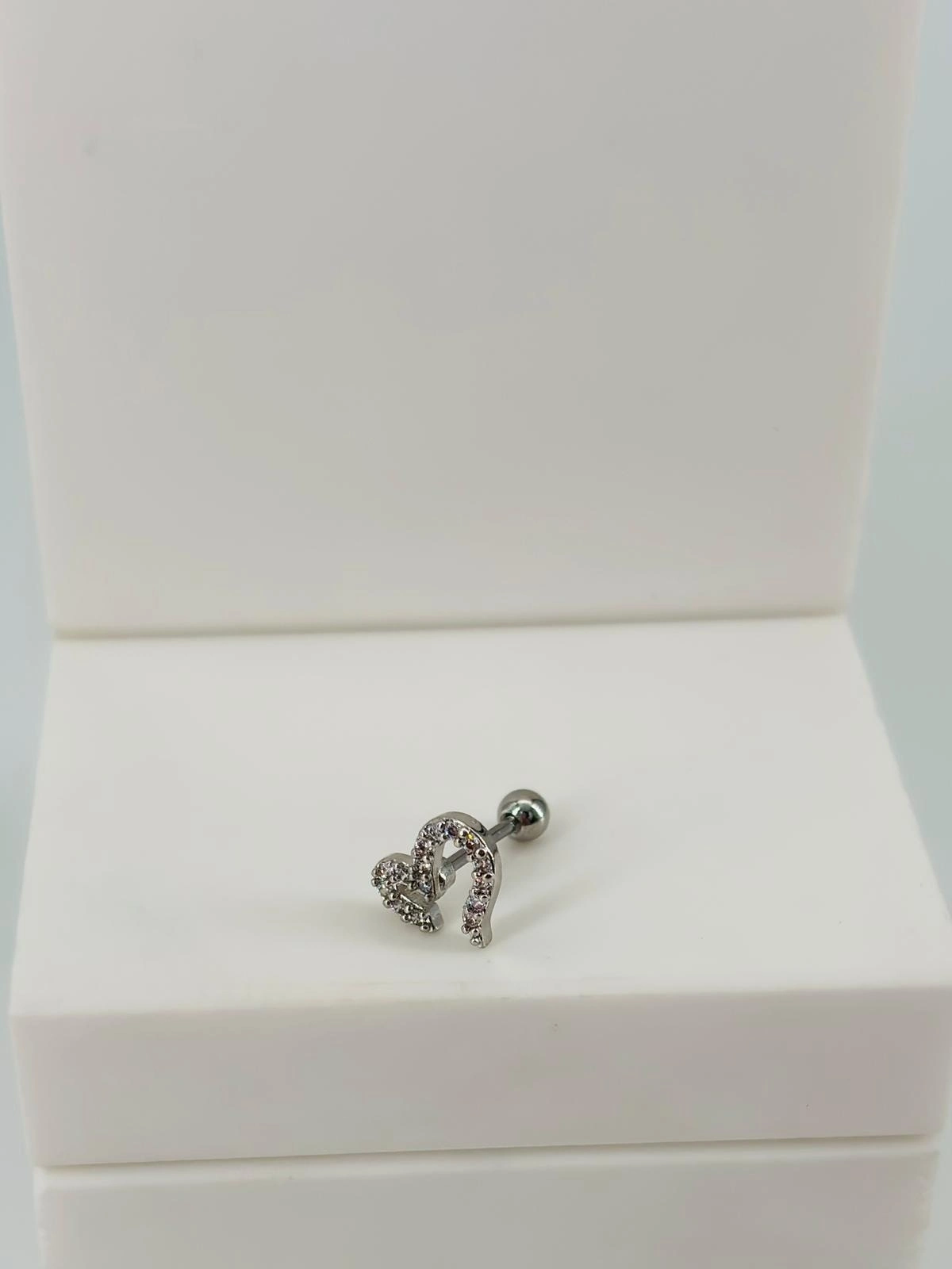 Tragus Kıkırdak Küpesi