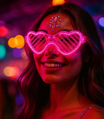 Pembe Led Işıklı Kalp Gözlük – 3 Modlu Parti & Glow Gözlüğü