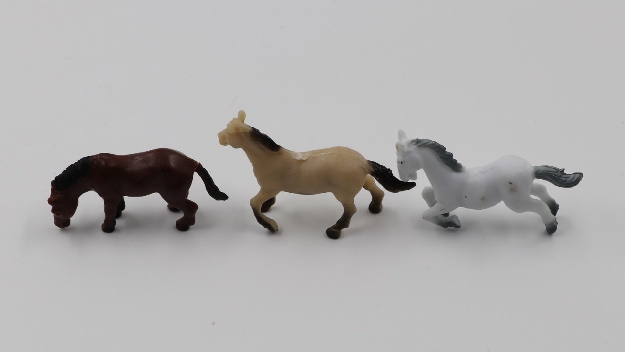 Maket Yarış Atı Figürü 3'lü - 1/50