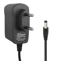 Powermaster Pm-5737 5 Volt - 1 Amper 3.5*1.35 Mm Uçlu Plastik Kasa Priz Tipi Adaptör