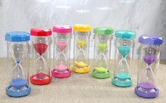 Plastik Çerceveli Renkli 5 Dk Kumsaati Alk4562