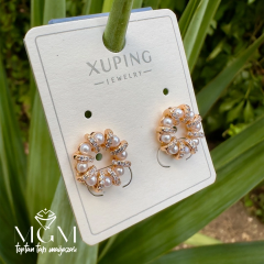 Xuping Taşlı İnci Detaylı Küpe