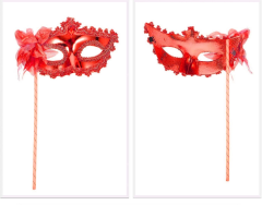 Kırmızı Işıltılı Tutmalı Fotoğraf Çekimi Maskesi 18x29 Cm