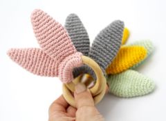 Babyjem Ahşap Halka Diş Kaşıyıcı Sarı