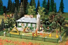 Köpek Yetiştirme Evi Maketi HO 3605