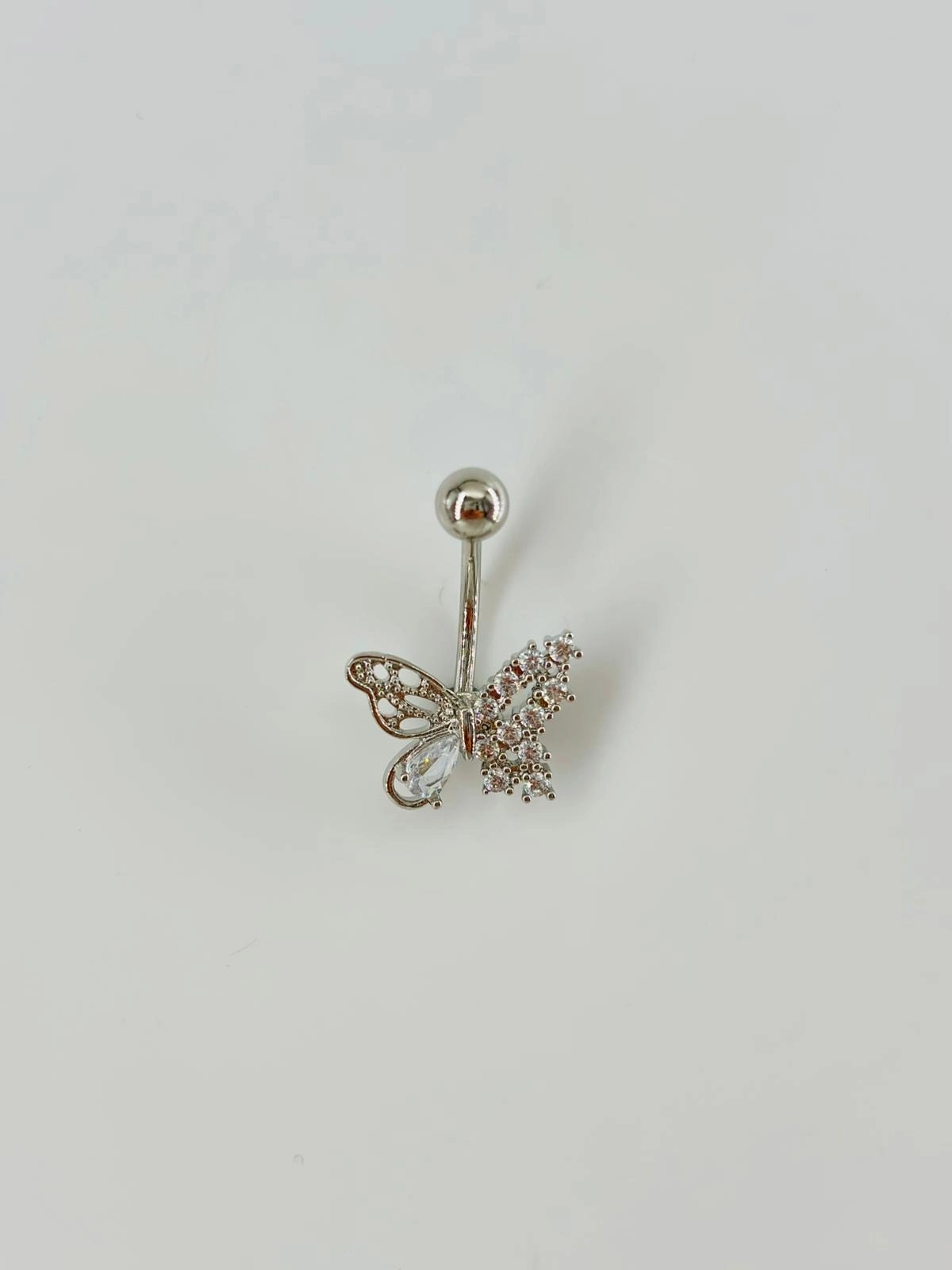 Kelebek Detaylı Göbek Piercing