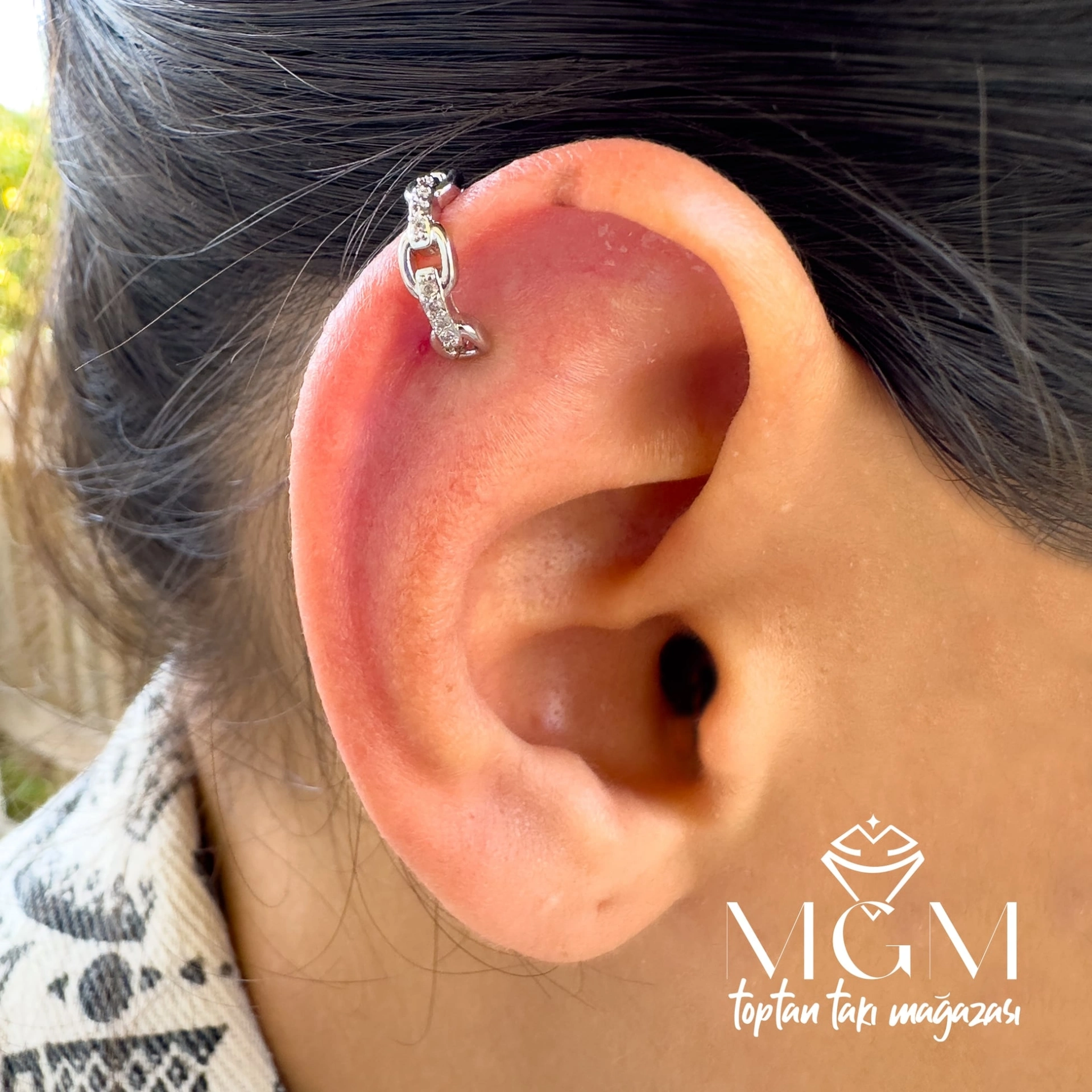 Kıkırdak Küpesi Earcuff