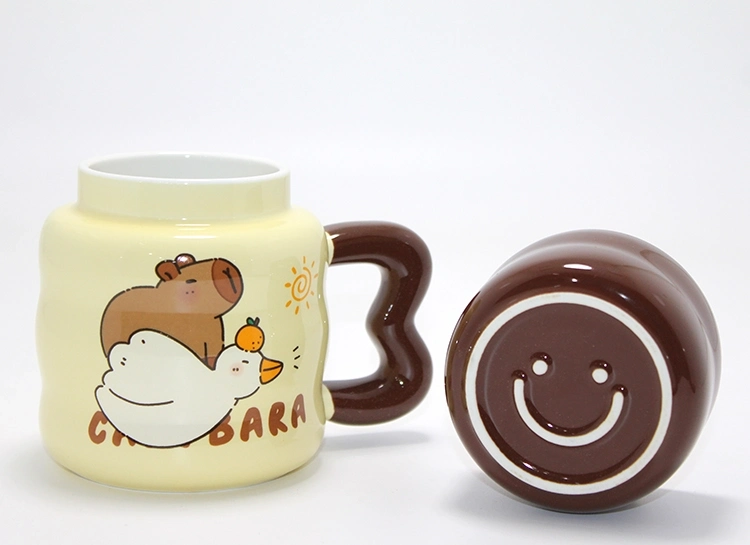 Capybara Tasarımlı Isı Muhafazalı Kapaklı Porselen Bardak Bardak Alk5043