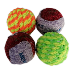 Hangyi Kedi Oyun Topları 4 Adet 4 cm