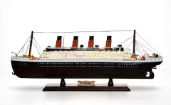 Özel Tasarım Ahşap Işıklı Titanik Gemi - Model 2